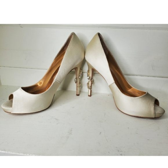 Badgley Mischka Kiara Crystal Back Pump SZ 8.5 - Picture 9 of 9